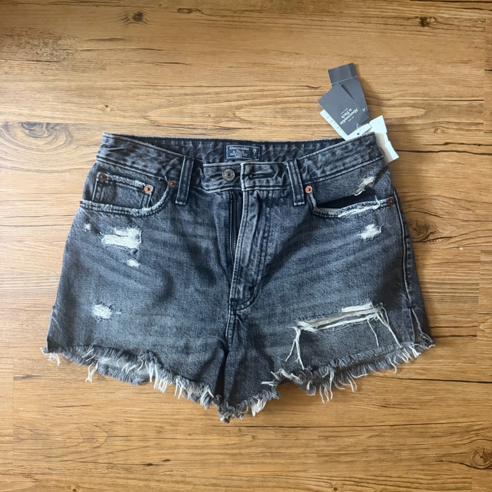 Abercrombie & Fitch Annie High Rise Shorts in black & gray, size 26 #highrise